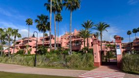 Apartamento en venta en Cabo Bermejo, Estepona Este