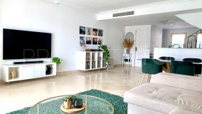 Town house for sale in Estepona Golf