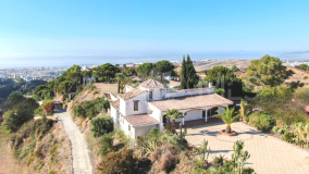 Country House for sale in Los Reales - Sierra Estepona, Altos de Estepona