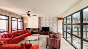 Buy town house with 5 bedrooms in Estepona Old Town