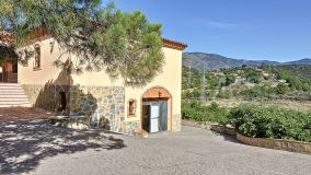 Country House for sale in El Padron, Estepona East
