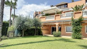 Markplanslägenhet for sale in Beach Side New Golden Mile, Estepona Öst