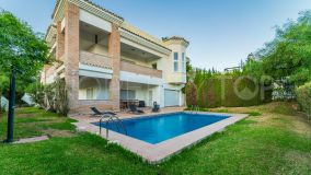 For sale villa with 6 bedrooms in Benahavis Hills Country Club