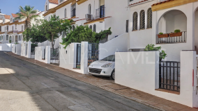 Maison de Ville for sale in Estepona Puerto, Estepona Ville