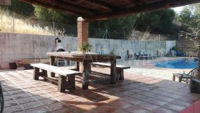 Country House for sale in Altos de Estepona