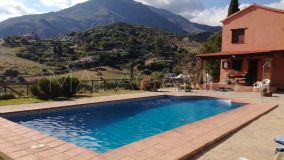 Country House for sale in Altos de Estepona