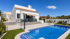 Villa for sale in Mijas Costa