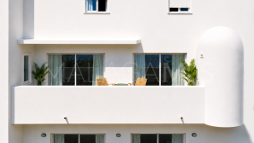 Apartment for sale in Bahía de Estepona, Estepona West