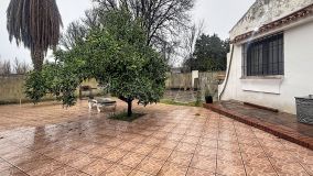 Villa en venta en El Saladillo, Estepona Este