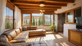 Villa zu verkaufen in Buenas Noches, Estepona Westen