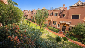 Town House for sale in Azata Golf, Estepona West