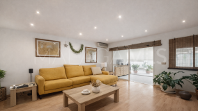Town House for sale in Playa del Angel, Estepona Town