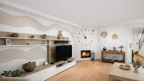 Town House for sale in Playa del Angel, Estepona Town