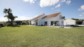 Villa for sale in Manilva