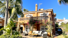 Haus zu verkaufen in Atalaya, Estepona Ost