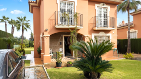 Hus i byn for sale in Atalaya, Estepona Öst