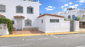 Doppelhaushälfte zu verkaufen in Avda de Andalucia - Sierra de Estepona, Estepona Stadt