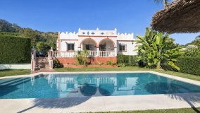 Casa de Campo en venta en La Alberdina, Estepona Este