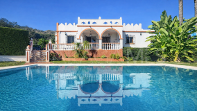 Casa de Campo en venta en La Alberdina, Estepona Este