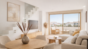 Duplex Penthouse for sale in Las Mesas, Estepona Ville