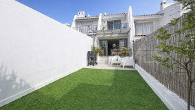 Adosado en venta en Seghers, Estepona