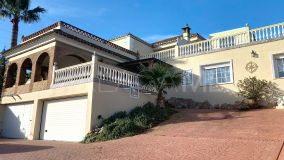 Villa en venta en Guadalobon, Estepona Oeste