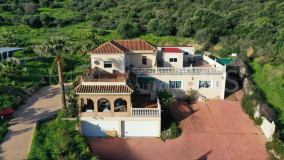 Villa en venta en Guadalobon, Estepona Oeste