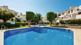 Reihenhaus zu verkaufen in Albayalde, Estepona Ost
