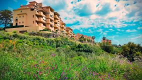 Zweistöckiges Penthouse zu verkaufen in Selwo, Estepona Ost