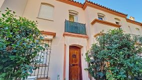 Maison de Ville for sale in Estepona Puerto, Estepona Ville