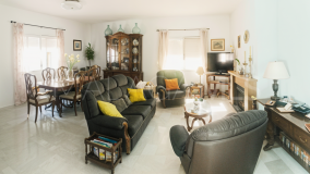 Hus på landet for sale in La Cala, Estepona Stad