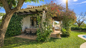 Villa for sale in Atalaya, Estepona East