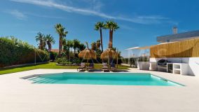 Villa zu verkaufen in Don Pedro, Estepona Westen