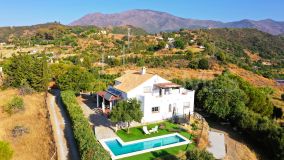 Landhaus zu verkaufen in El Padron, Estepona Ost
