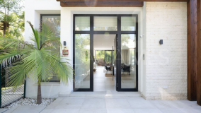 Villa en venta en Arboleda, Estepona Este