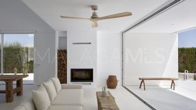 Villa for sale in Valle Romano, Estepona West