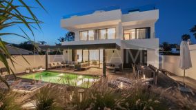 Villa for sale in Costabella, Marbella Öst