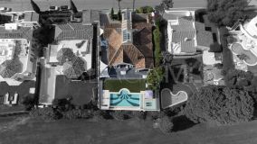 Villa for sale in Aloha, Nueva Andalucia