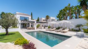 Villa zu verkaufen in Aloha, Nueva Andalucia