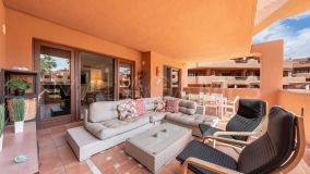Wohnung zu verkaufen in Mar Azul, Estepona Ost