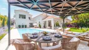 Villa zu verkaufen in Nueva Andalucia, Marbella