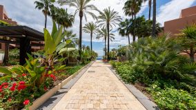 Ground Floor Apartment for sale in Mar Azul, Estepona East
