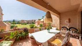 Ático en venta en La Cartuja del Golf, Estepona Este