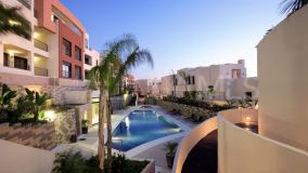 Lägenhet for sale in Los Altos de los Monteros, Marbella Öst