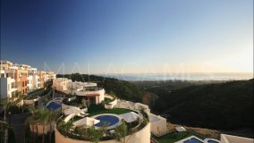 Lägenhet for sale in Los Altos de los Monteros, Marbella Öst