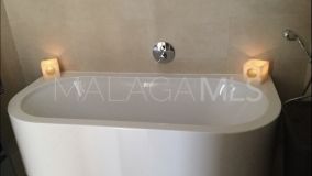 Lägenhet for sale in Los Altos de los Monteros, Marbella Öst