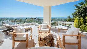 Villa for sale in La Quinta, Benahavis
