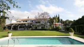 Villa for sale in Sitio de Calahonda, Mijas Costa