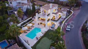 Villa for sale in Nueva Andalucia, Marbella