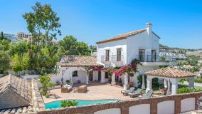 For sale 5 bedrooms house in El Herrojo
